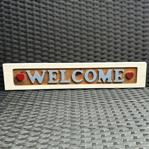 Vintage Wood Carved Welcome Sign with Hearts 22”x4” Handpainted - Picture 1 of 16